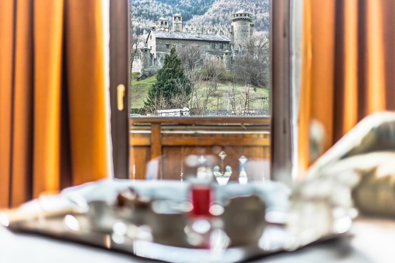 Hotel Comtes De Challant Etico Valle D'aosta 3*